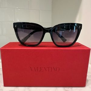 Valentino sunglasses